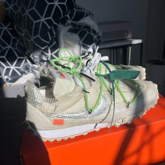 Off White Nike Waffle Racer - Picture 5 of 6